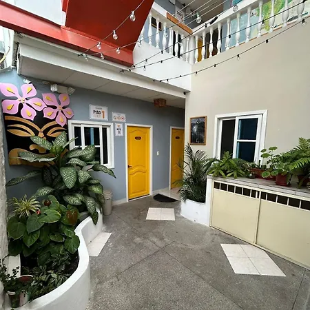 Chescos Hotel-3